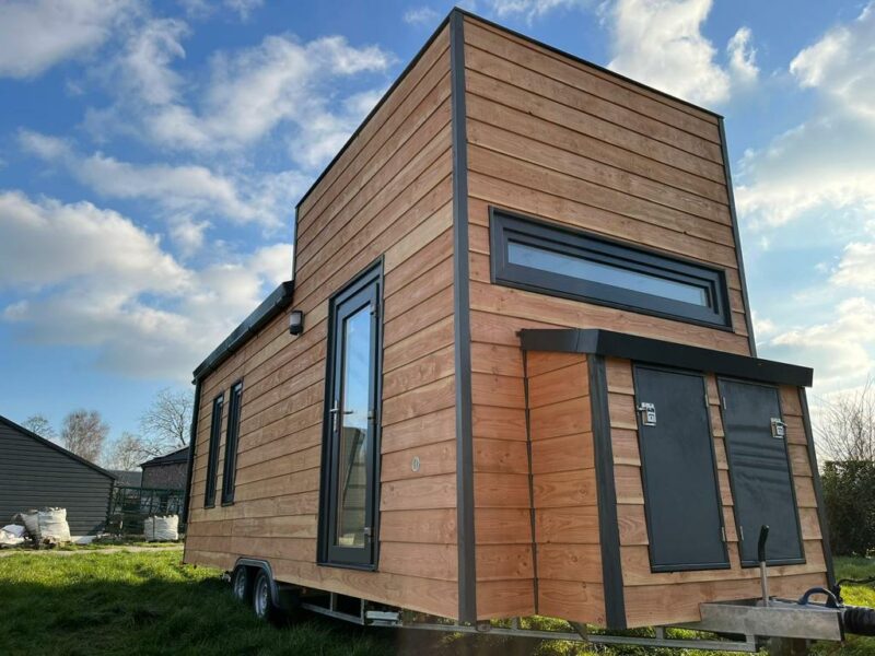 NEW: Winziges Haus auf Rädern