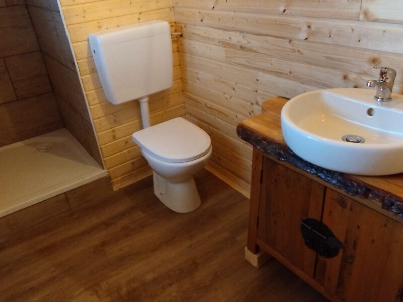 TINY HOUSE AUTARK ZIRKUSWAGEN 32 qm 5KW STROMSPEICHER TÜV 03/25