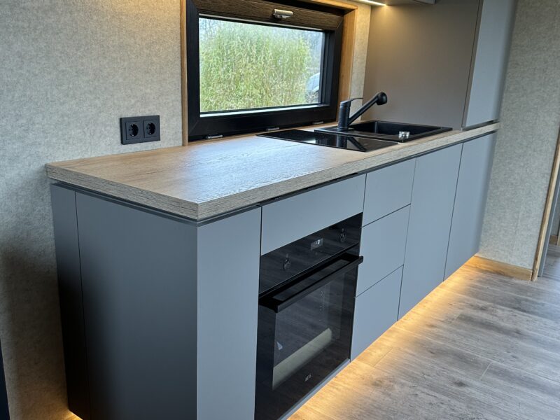 Modernes Tiny House - Bezugsfertig