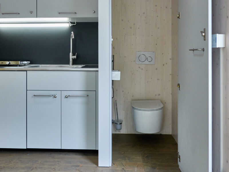 Mobiles Tiny House - Atelier als Arbeits- und Ausstellungsraum