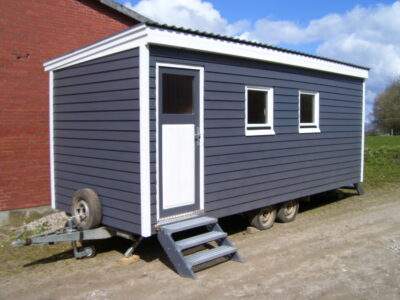 Selbst hergestelltes mobiles Freizeitheim steht zum Verkauf