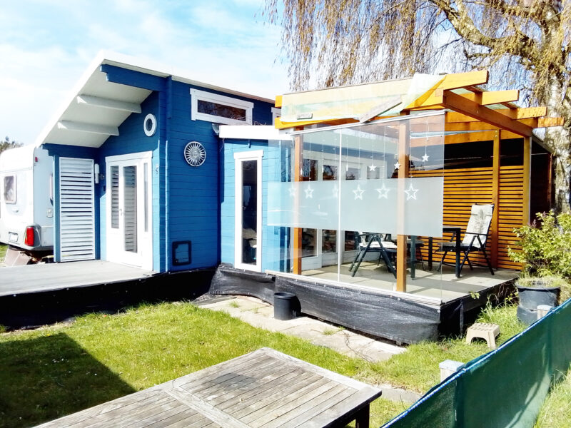 EINZIGARTIGES UNIKAT: Exklusives Wohnwagen-Tiny-House-Ensemble (Autark & Mobil)